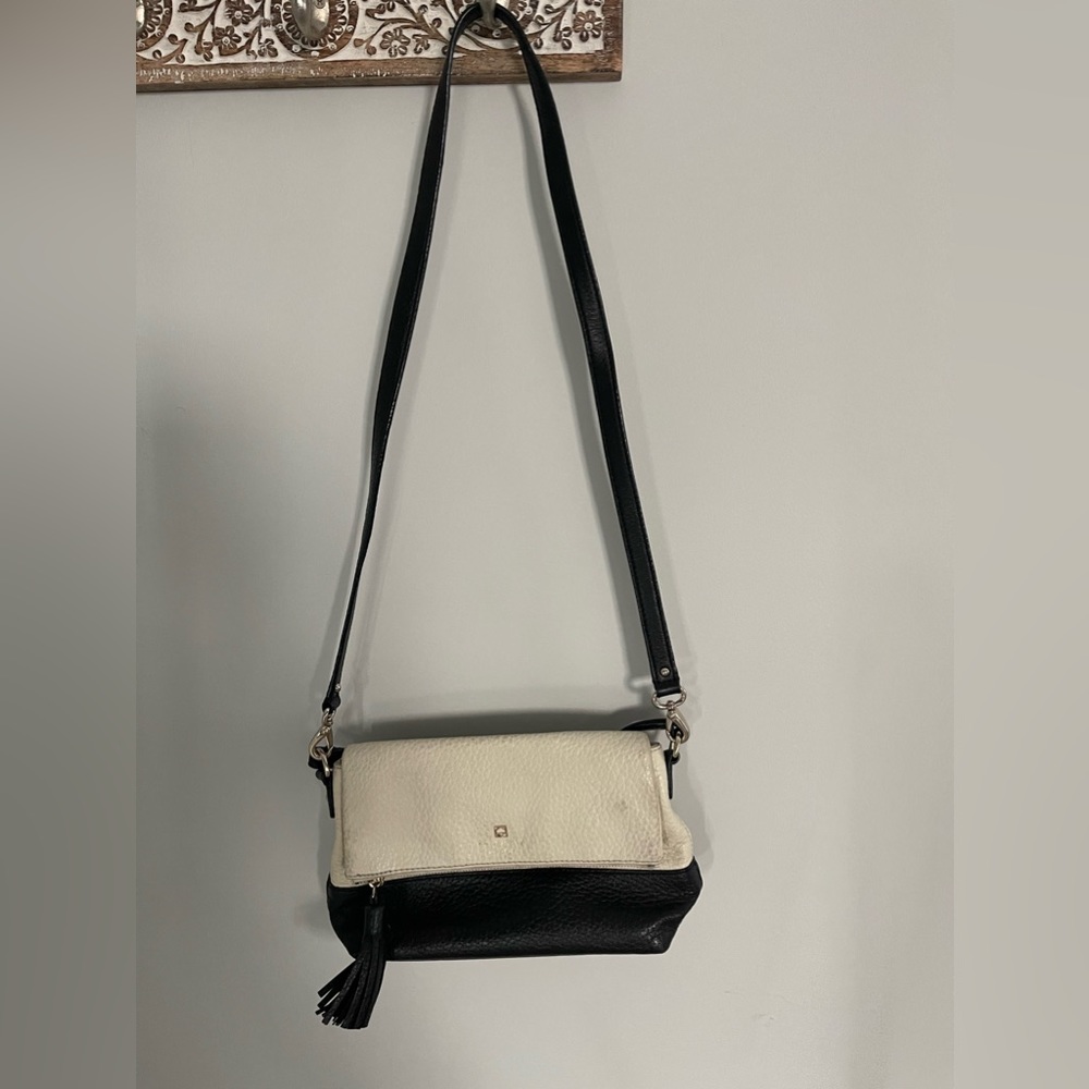 Kate spade pocketbook